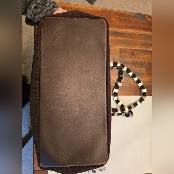 Authentic Salvatore Ferragamo Vara Chain Gathered Shoulder Bag - Picture 9 of 13